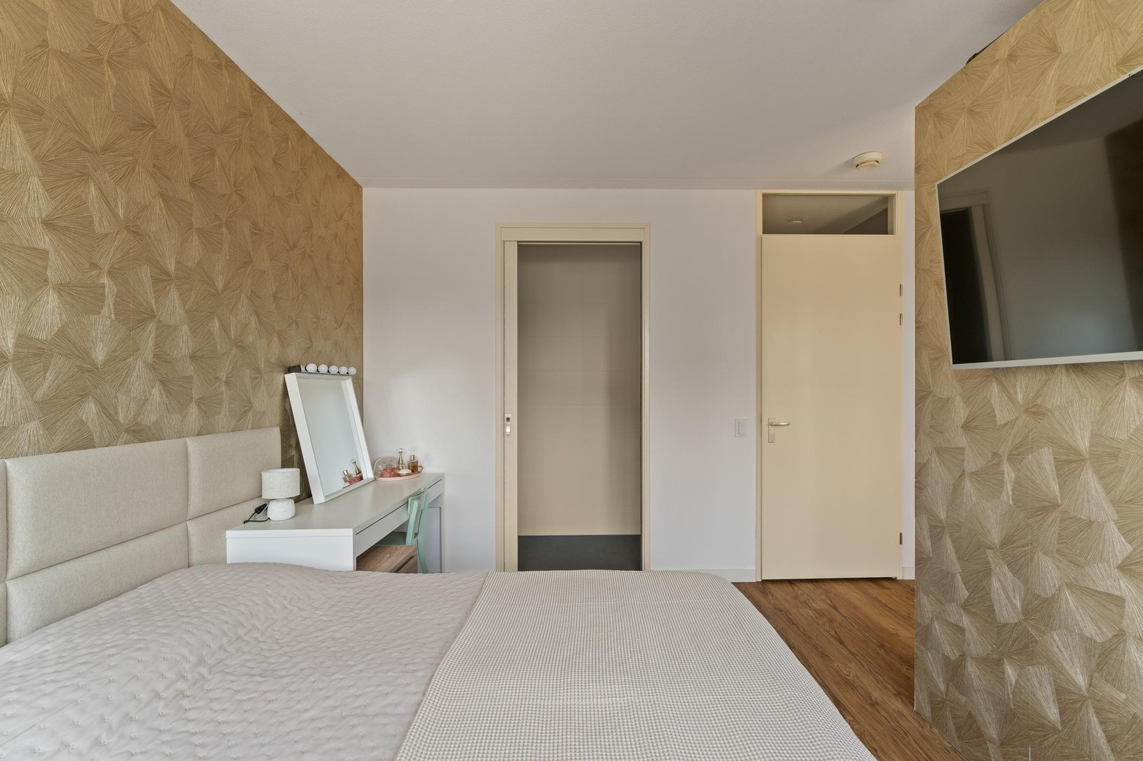 Tussenwoning te koop: Noordkade 100C, Waddinxveen