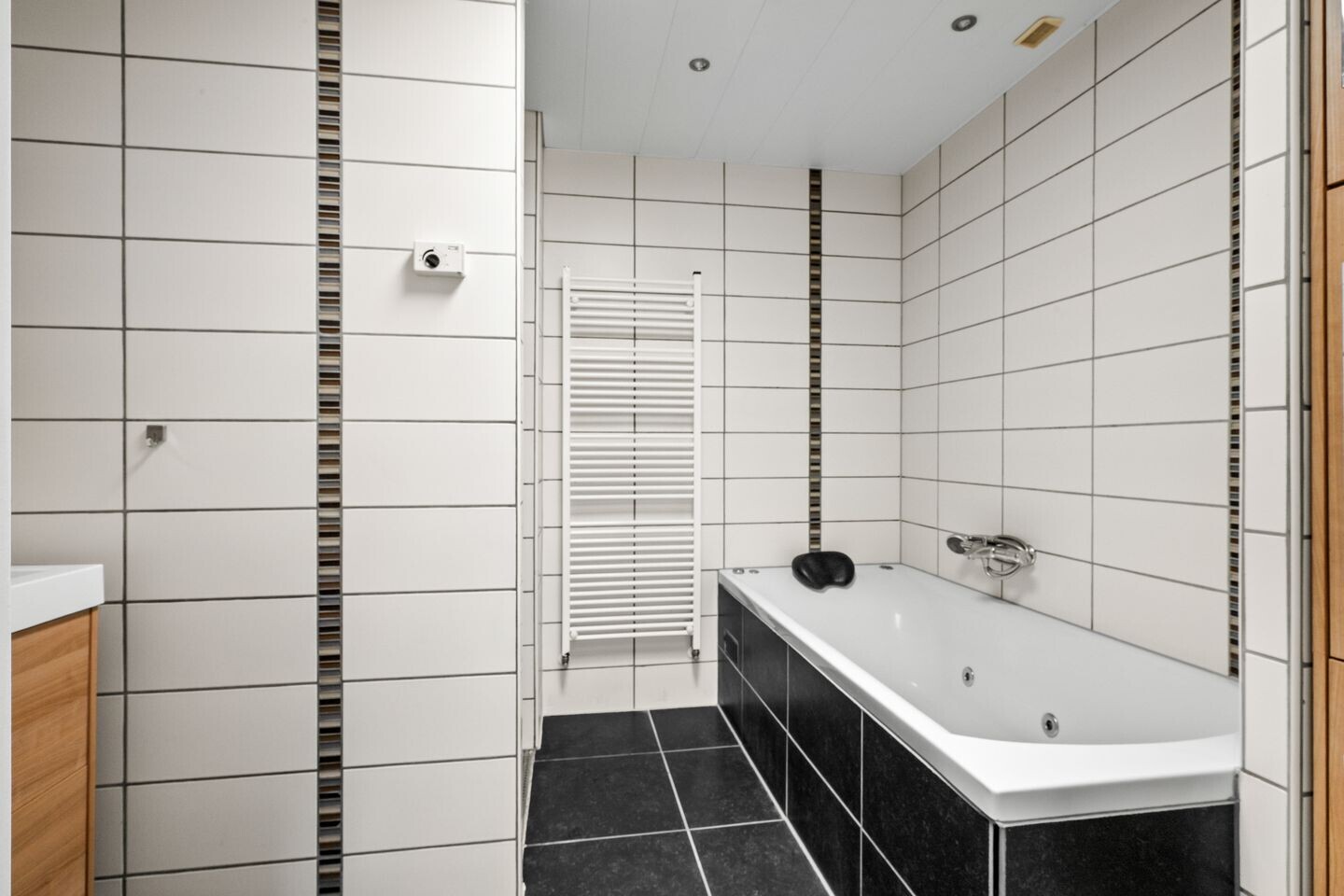 Tussenwoning te koop: Jan Dorrekenskade-Oost 76, Waddinxveen