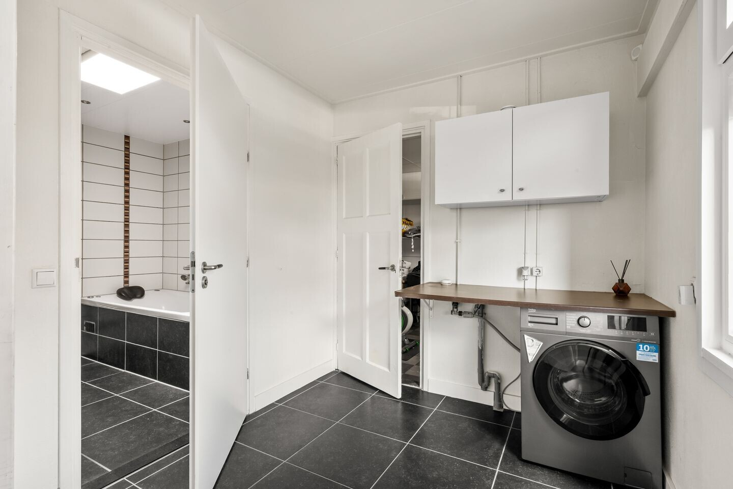 Tussenwoning te koop: Jan Dorrekenskade-Oost 76, Waddinxveen
