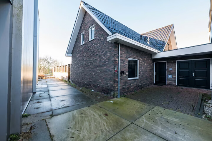 Hoekwoning te koop: St. Victorstraat 49, Waddinxveen