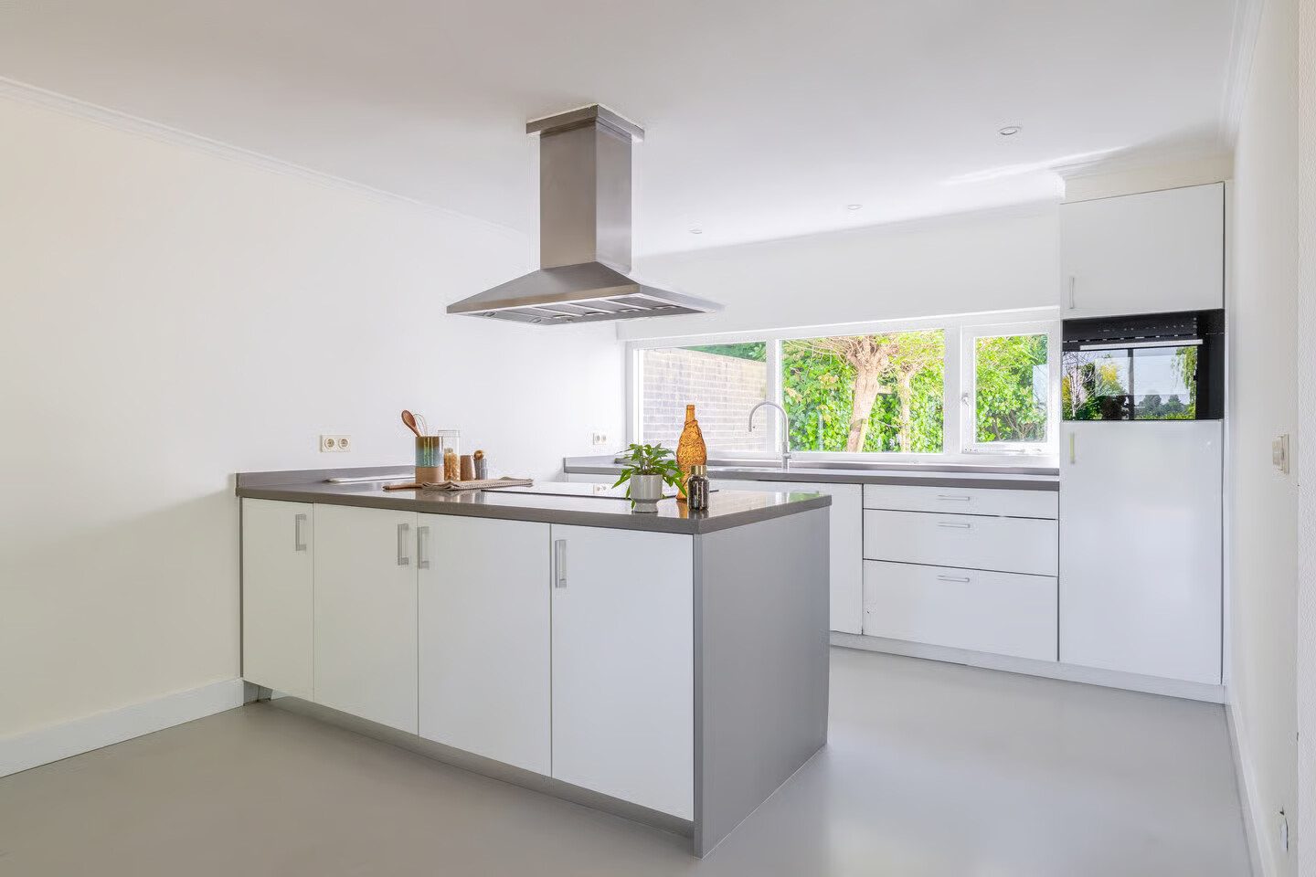 Vrijstaande woning te koop: Brugweg 86, Waddinxveen