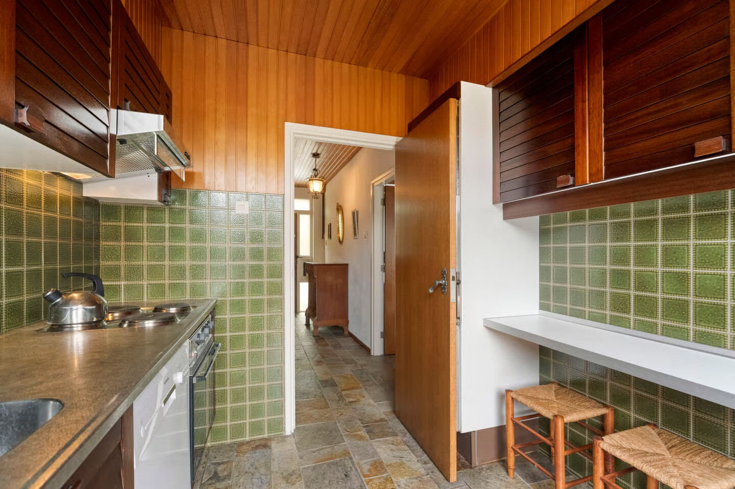 Tussenwoning te koop: Beethovenlaan 46, Waddinxveen