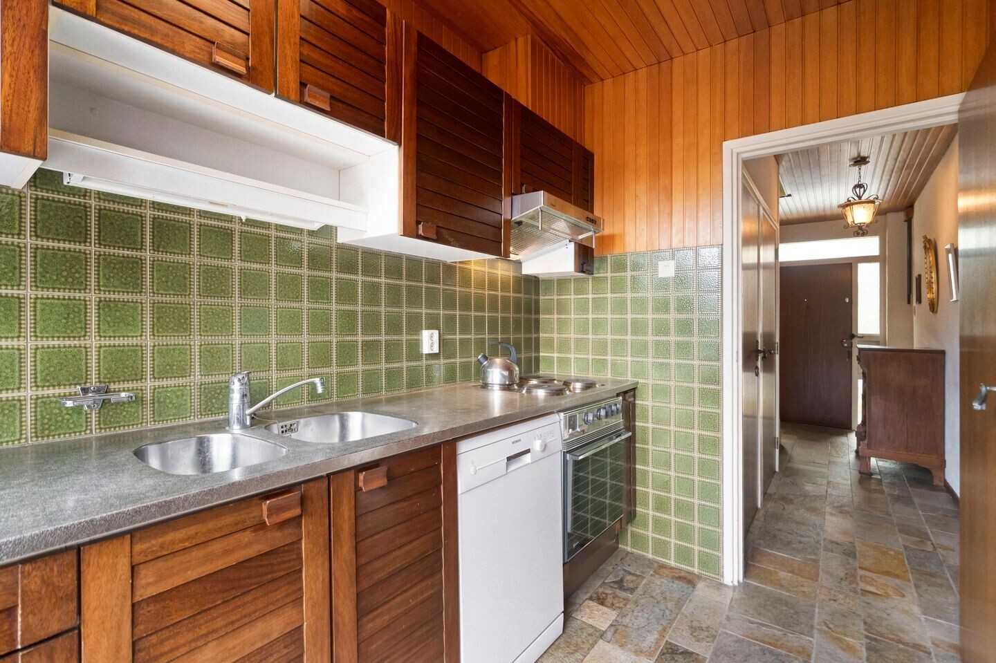 Tussenwoning te koop: Beethovenlaan 46, Waddinxveen