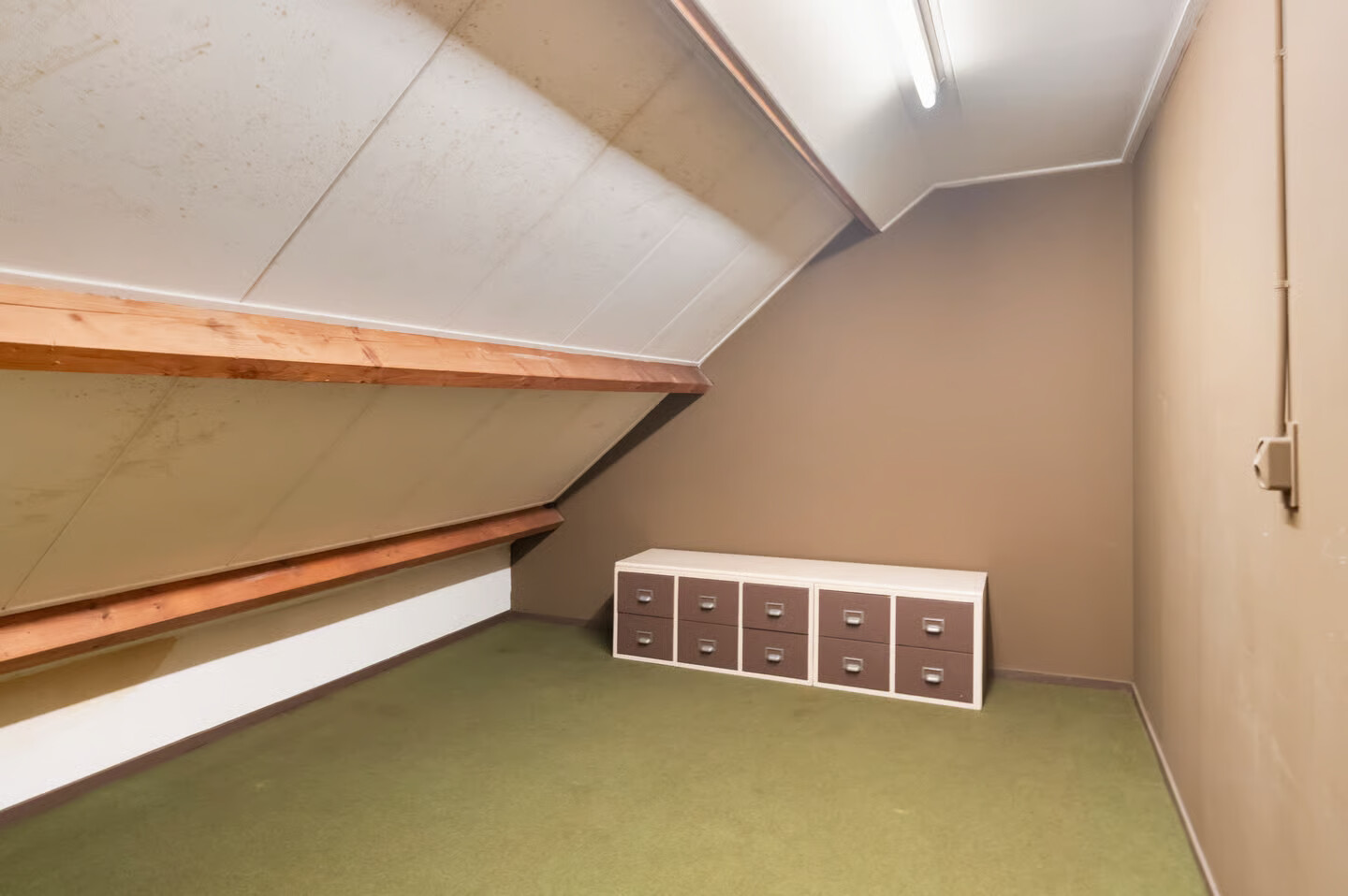 Tussenwoning te koop: Beethovenlaan 46, Waddinxveen