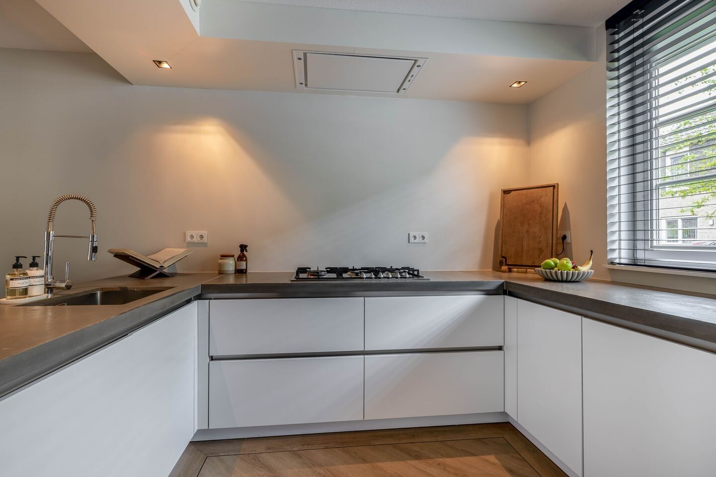 Hoekwoning te koop: Ganzerik 49, Waddinxveen