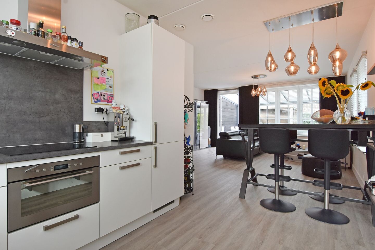 Hoekwoning te koop: Jan Bijhouwerstraat 1, Waddinxveen
