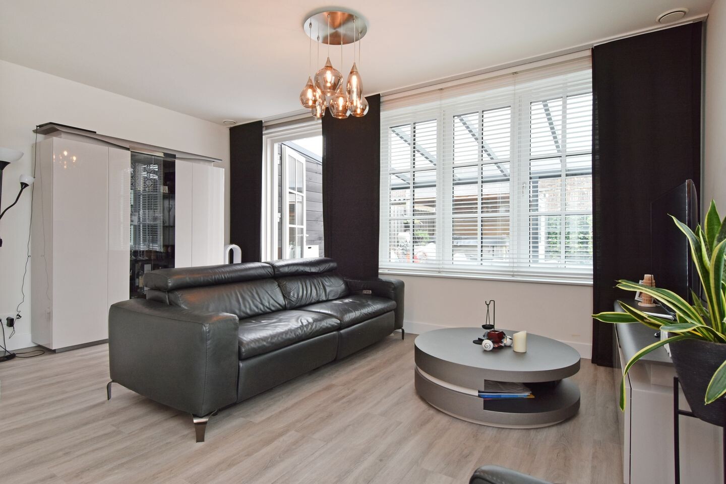 Hoekwoning te koop: Jan Bijhouwerstraat 1, Waddinxveen