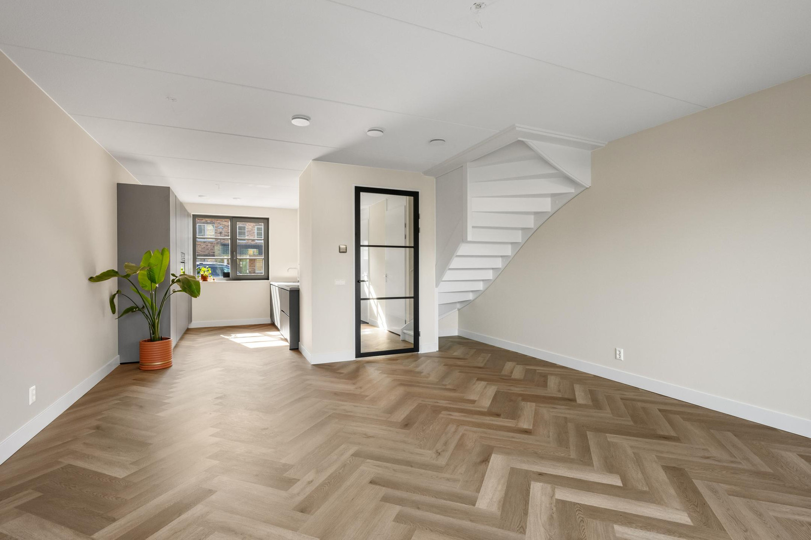 Tussenwoning te koop: Duinland 14, Waddinxveen