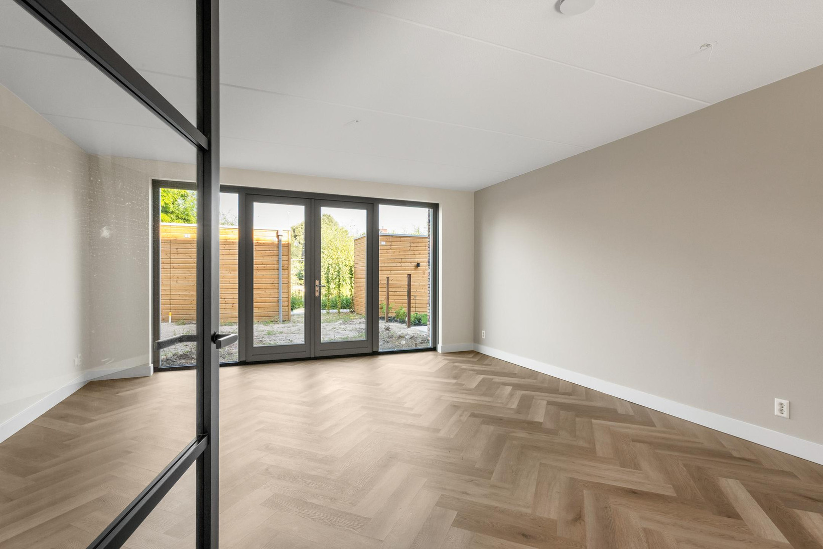Tussenwoning te koop: Duinland 14, Waddinxveen