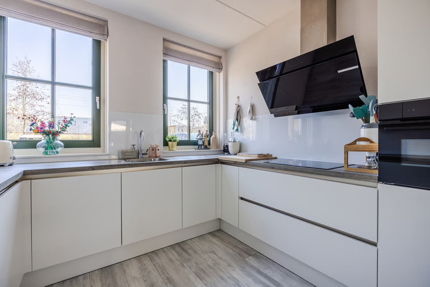 Tussenwoning te koop: Land voor Water 78, Waddinxveen