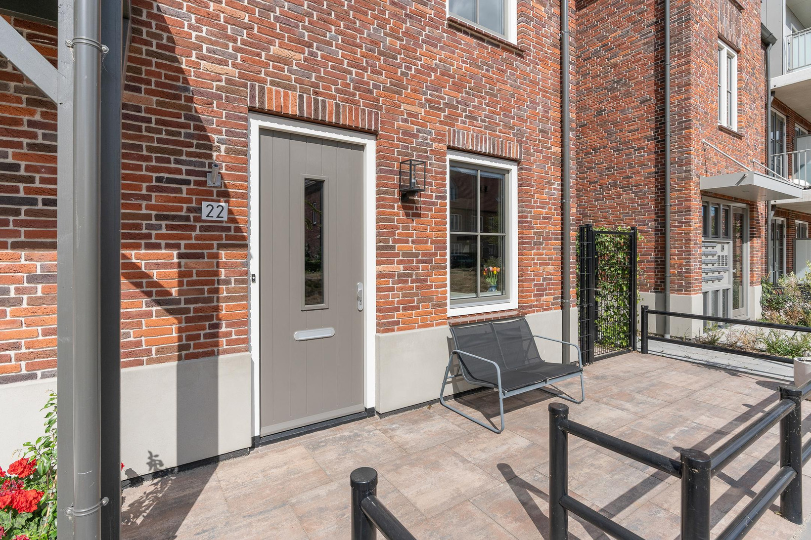Hoekwoning te koop: Notenhout 22, Waddinxveen
