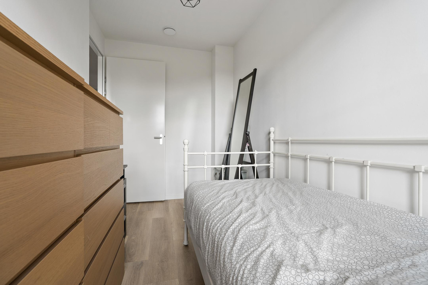 Hoekwoning te koop: Notenhout 22, Waddinxveen