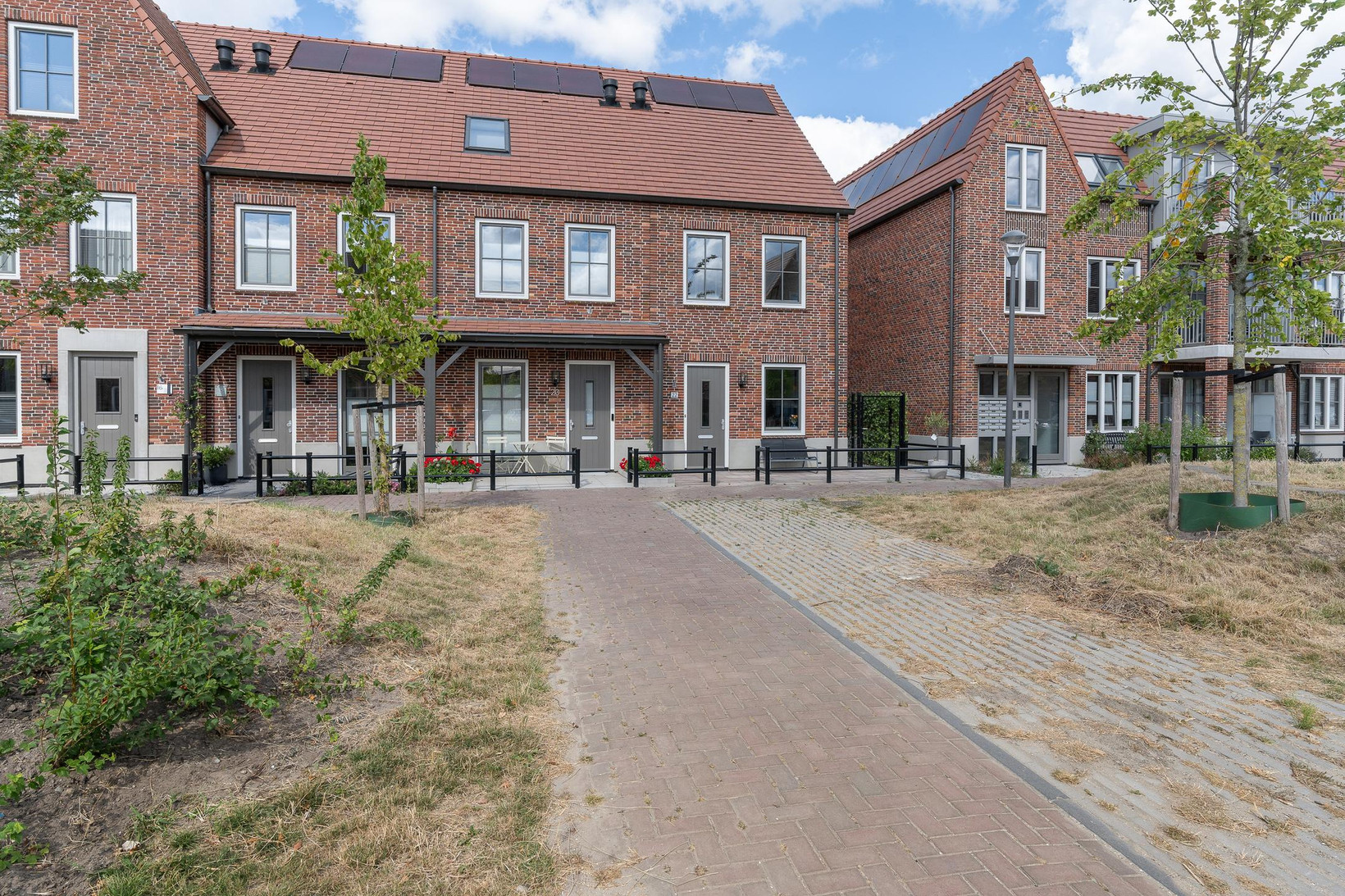 Hoekwoning te koop: Notenhout 22, Waddinxveen