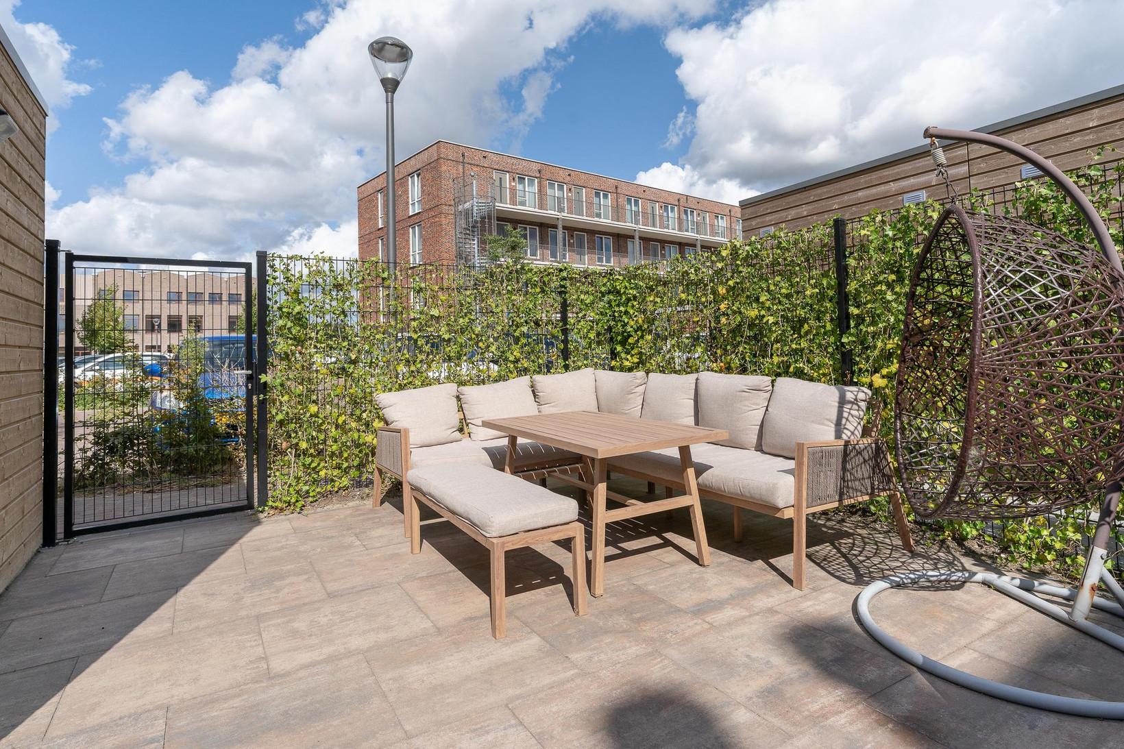 Hoekwoning te koop: Notenhout 22, Waddinxveen