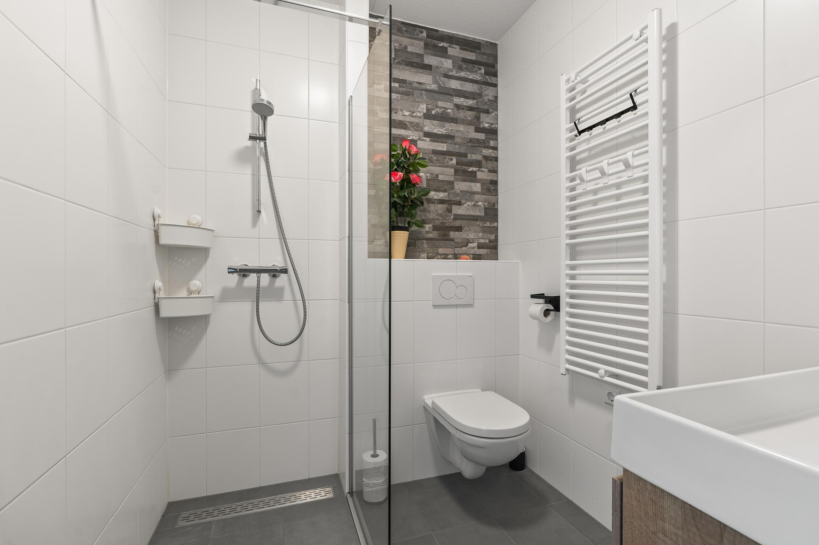 Hoekwoning te koop: Notenhout 22, Waddinxveen