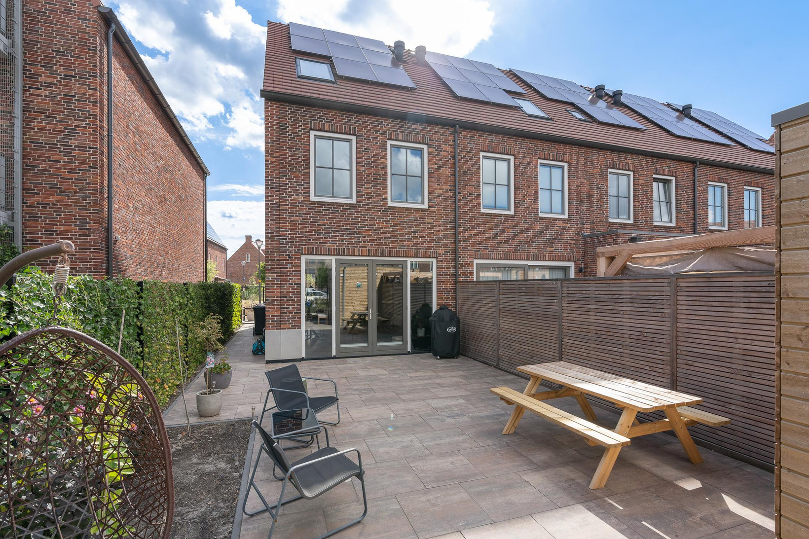 Hoekwoning te koop: Notenhout 22, Waddinxveen