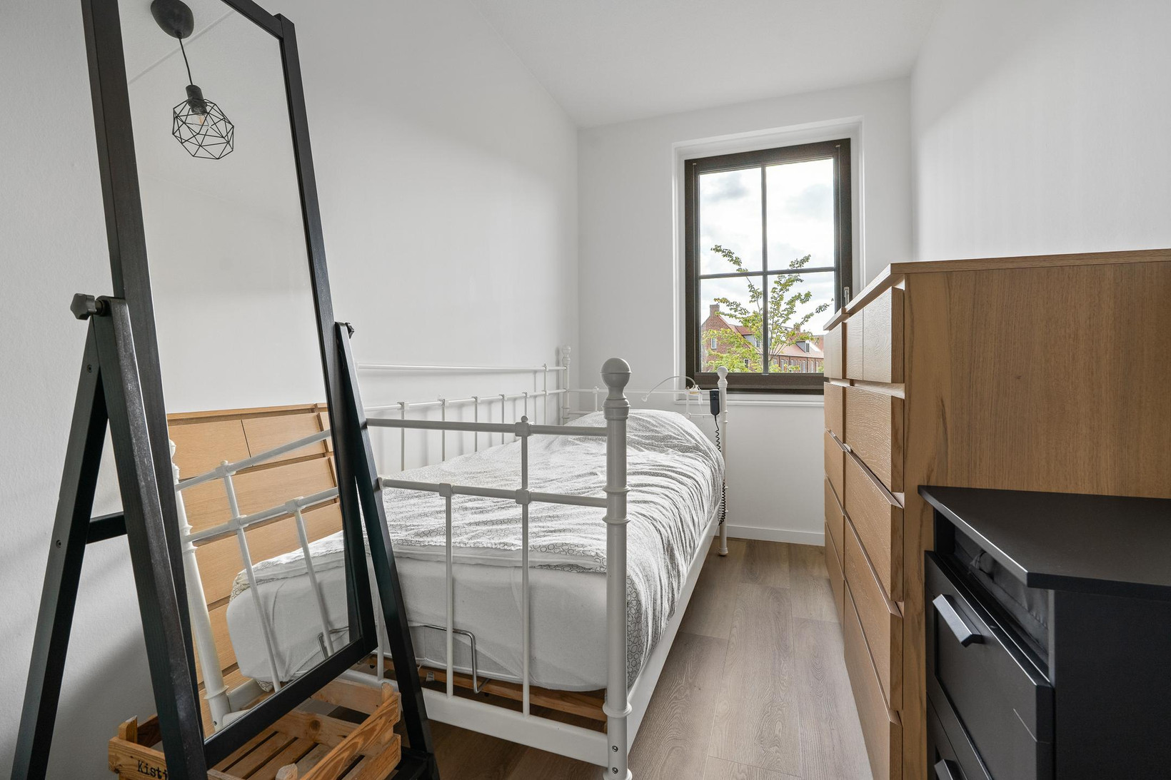 Hoekwoning te koop: Notenhout 22, Waddinxveen