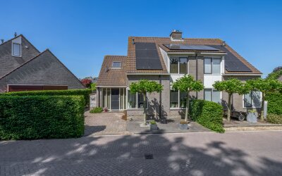 Roosje Voshoeve 49