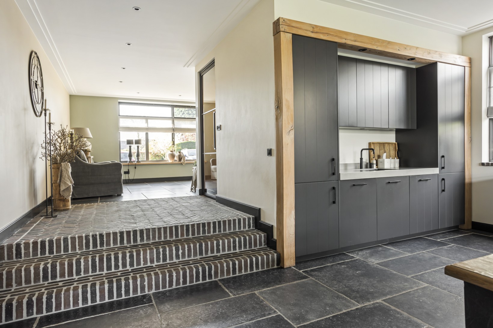 Vrijstaande woning te koop: Moerdijkstraat 25, Moerkapelle
