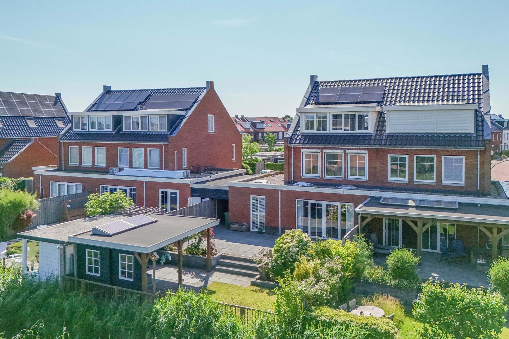 Twee-onder-één-kap te koop: Koningsoever 3, Zevenhuizen