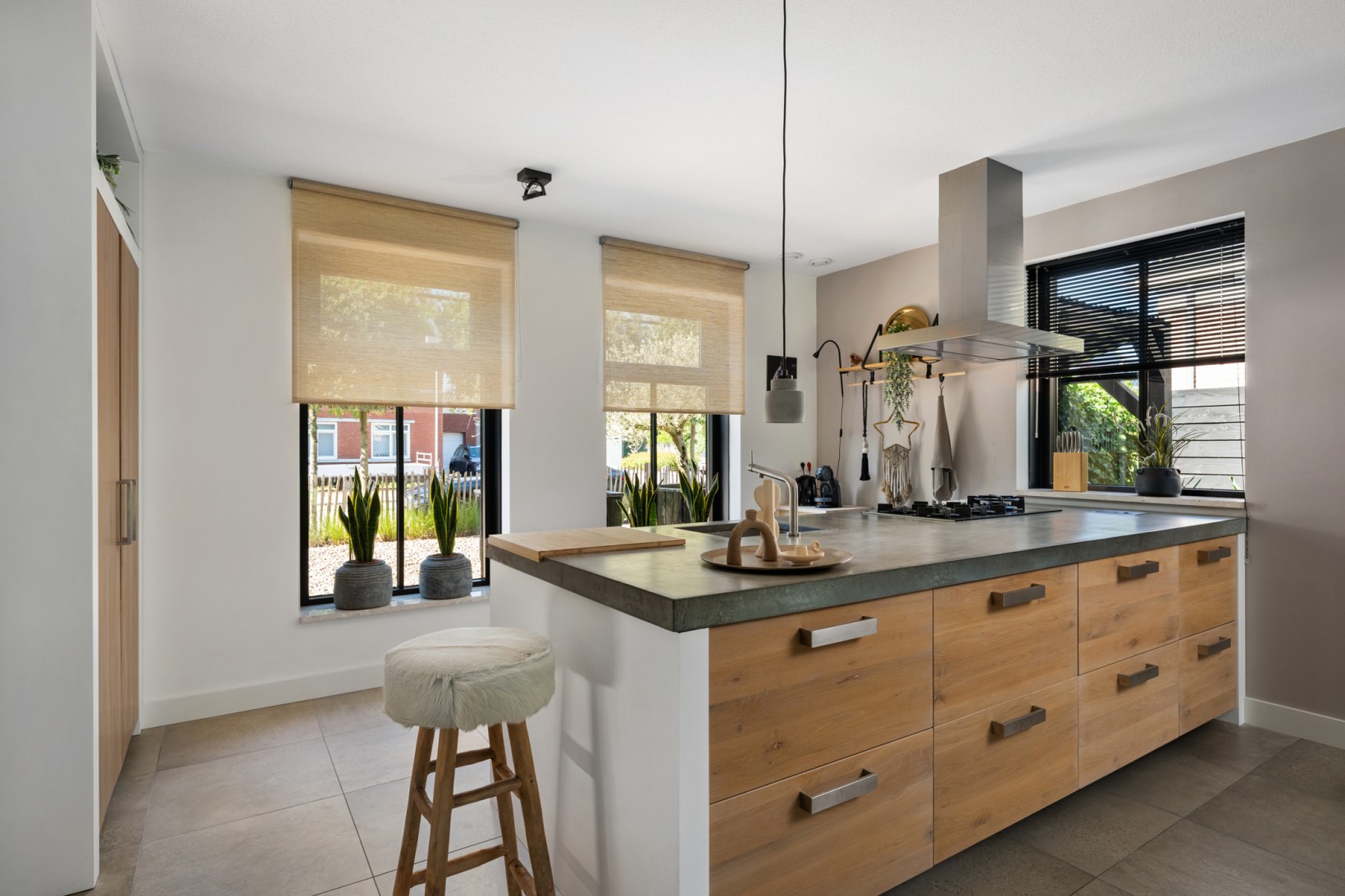 Vrijstaande woning te koop: Anjerlaan 33, Zevenhuizen