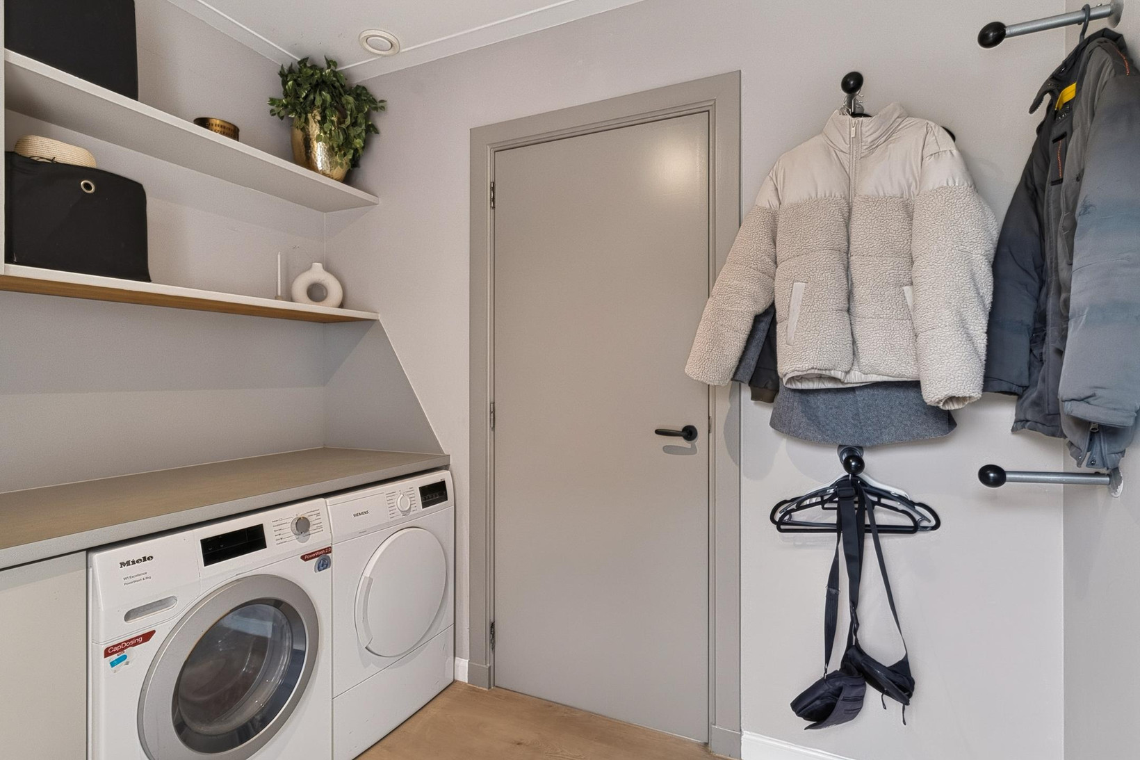 Twee-onder-één-kap te koop: Badhuisweg 39B, Boskoop