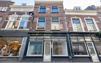 Sint Anthoniestraat 15-B