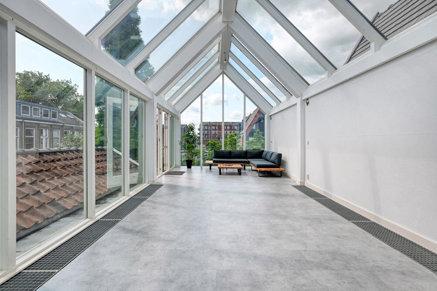 Tussenwoning te koop: Hoge Gouwe 115, Gouda