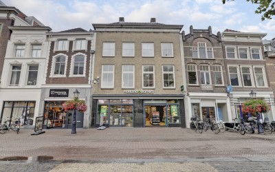 Naaierstraat 28