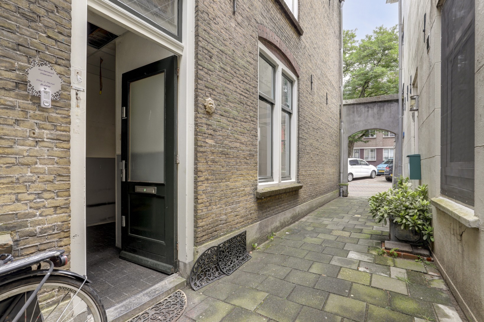 Tussenwoning te koop: Raam 148, Gouda