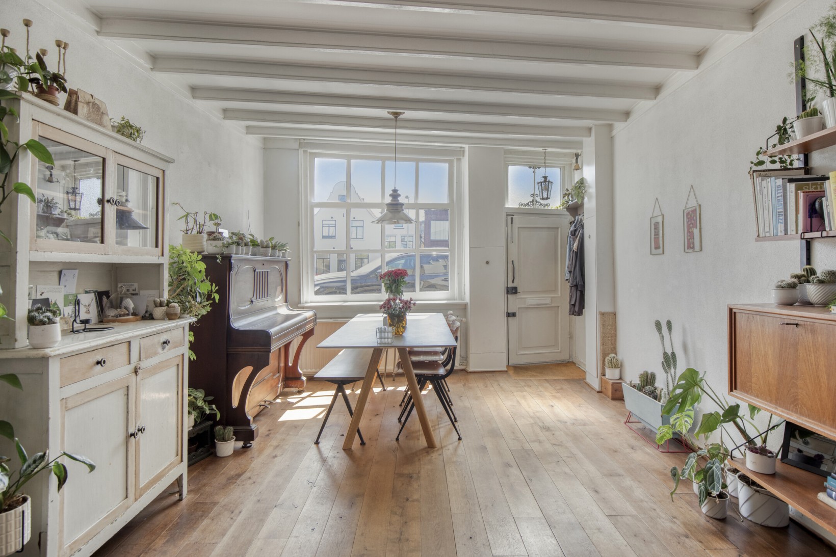 Tussenwoning te koop: Jaagpad 17, Gouda
