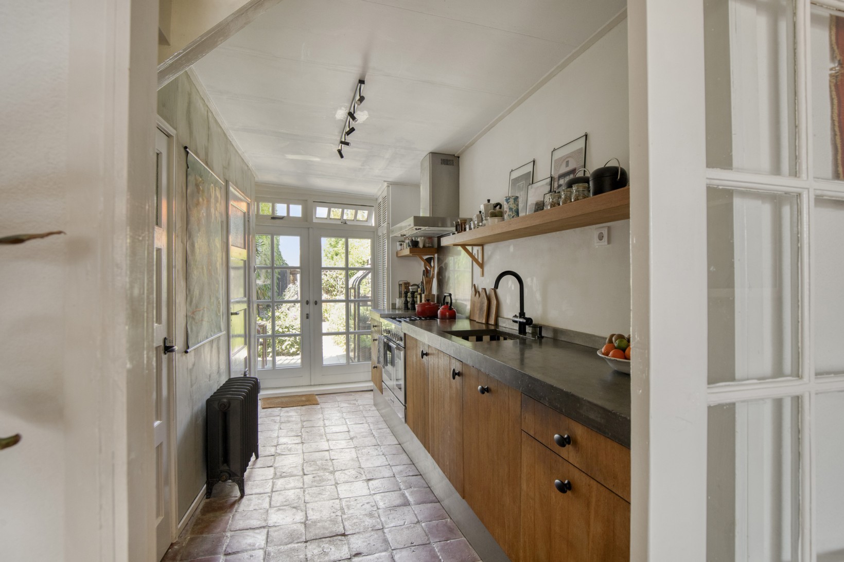 Tussenwoning te koop: Jaagpad 17, Gouda
