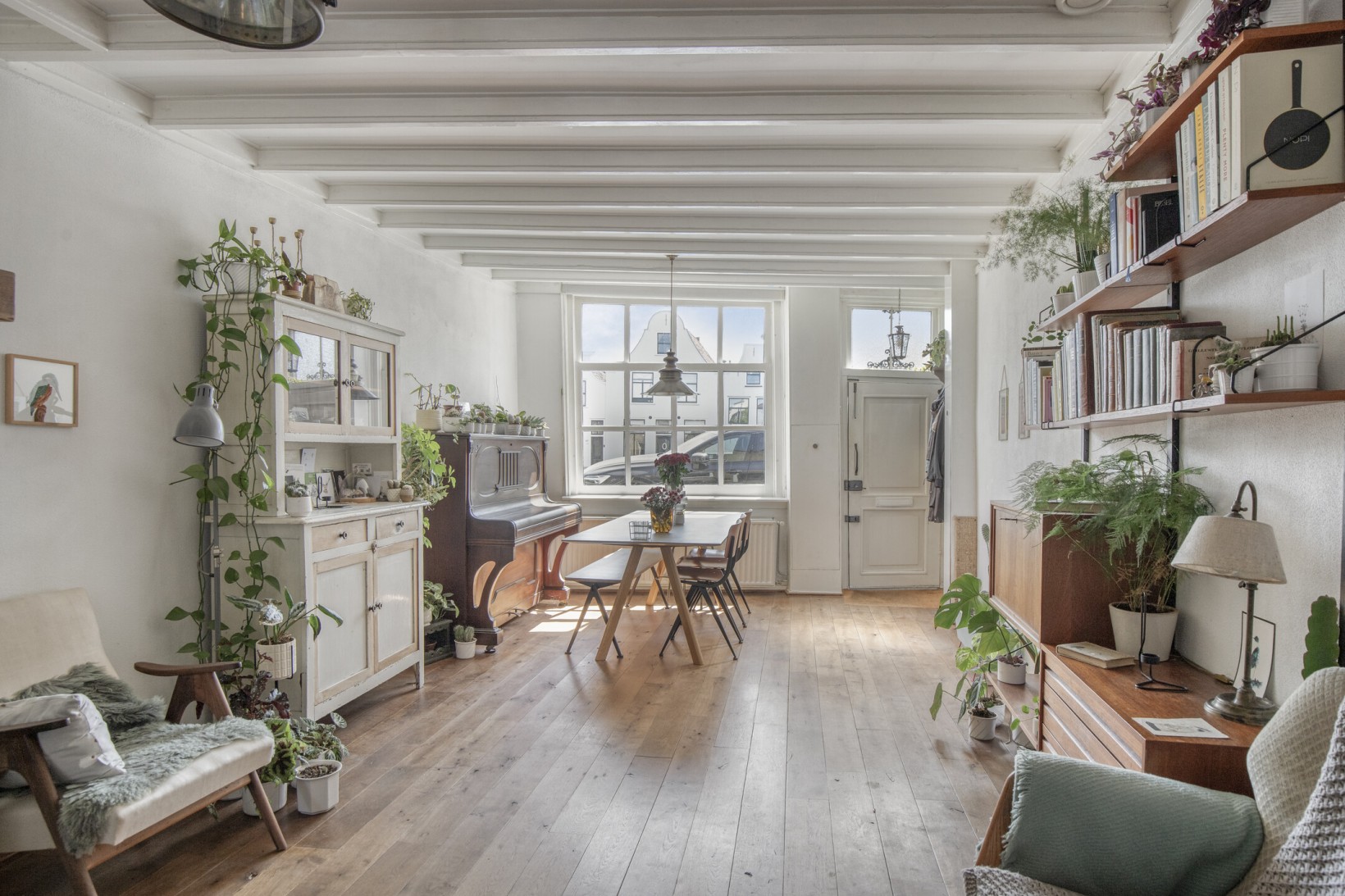 Tussenwoning te koop: Jaagpad 17, Gouda