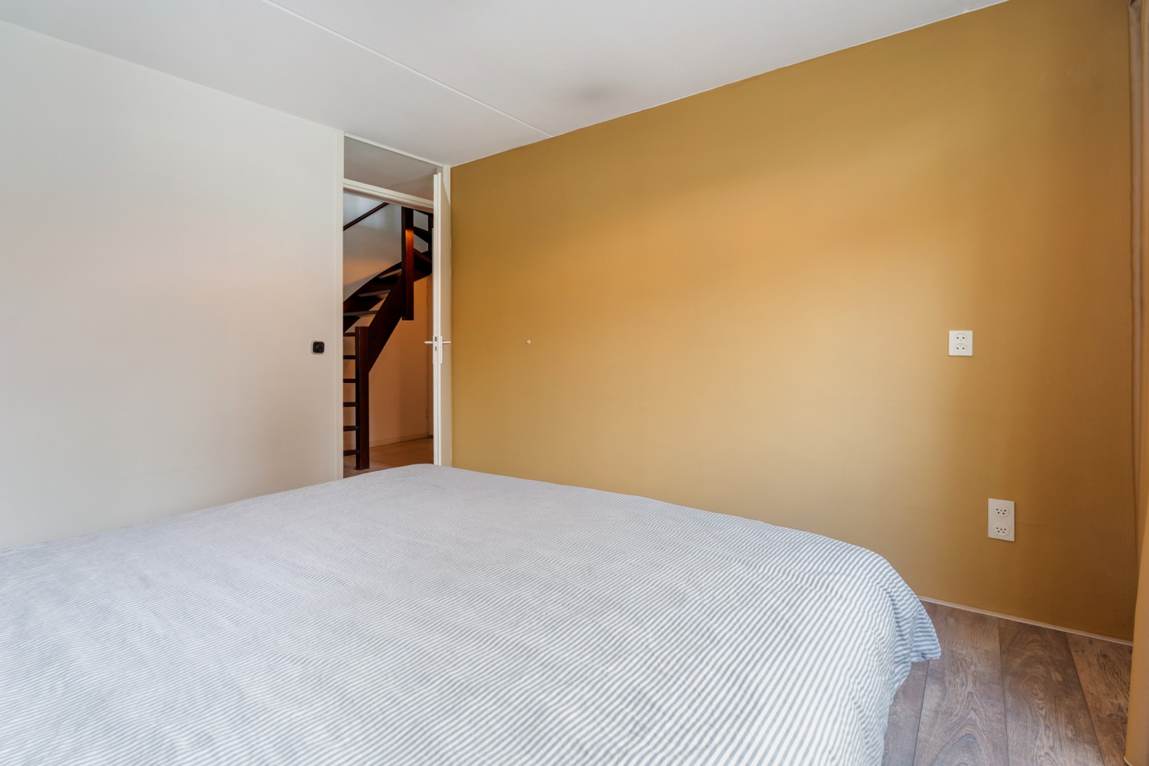 Tussenwoning te koop: Lazaruskade 29, Gouda