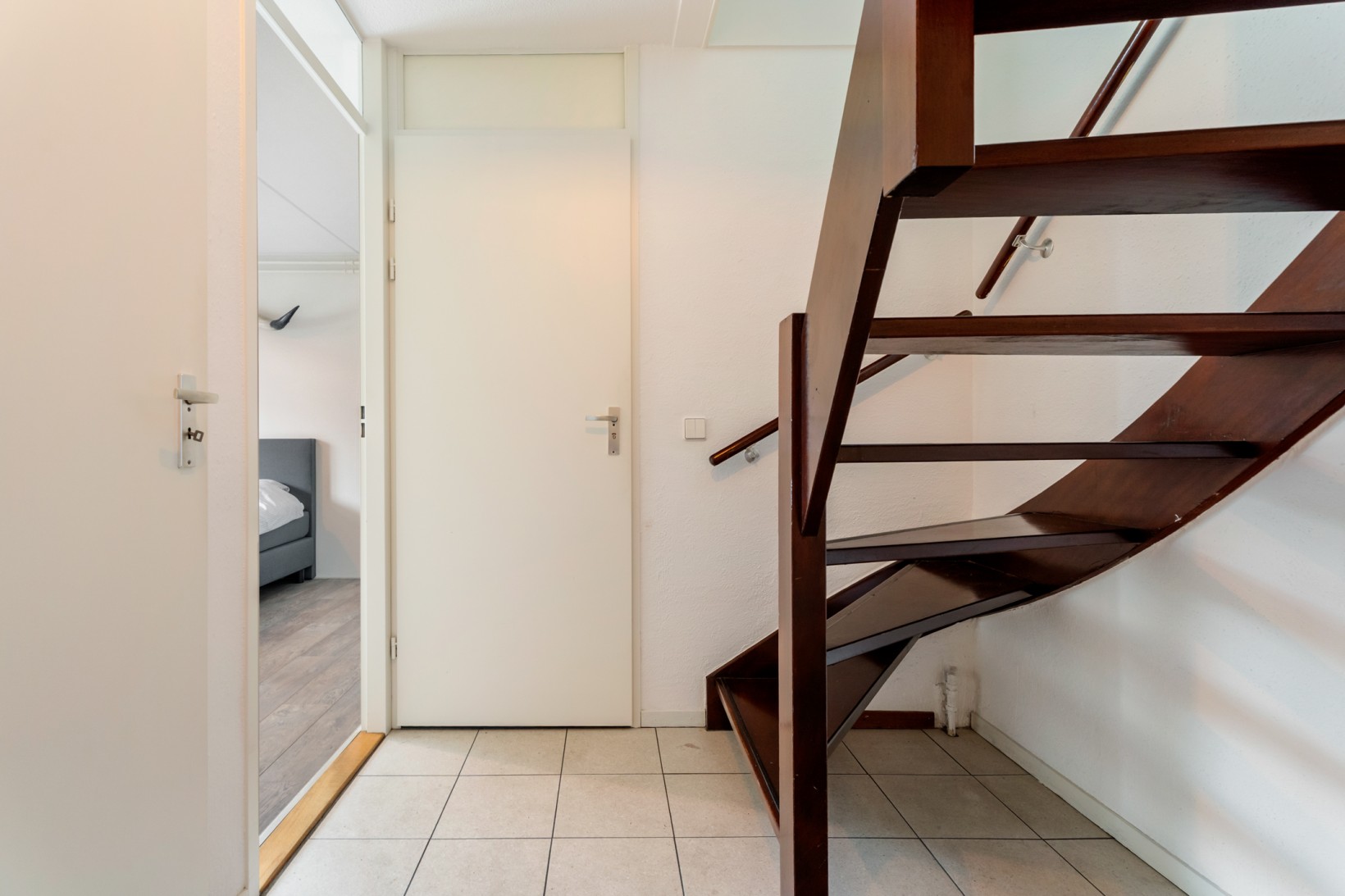 Tussenwoning te koop: Lazaruskade 29, Gouda