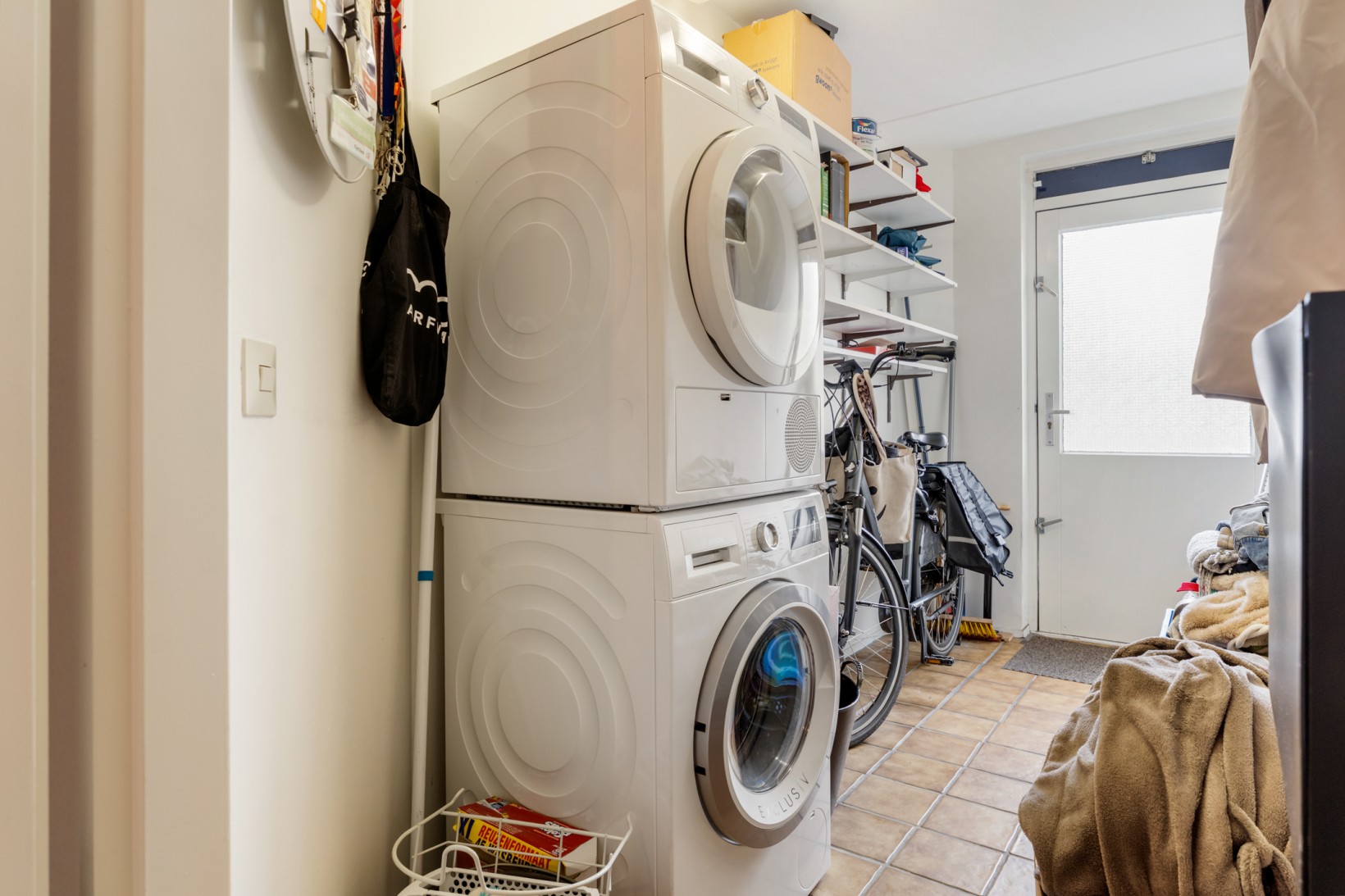 Tussenwoning te koop: Lazaruskade 29, Gouda
