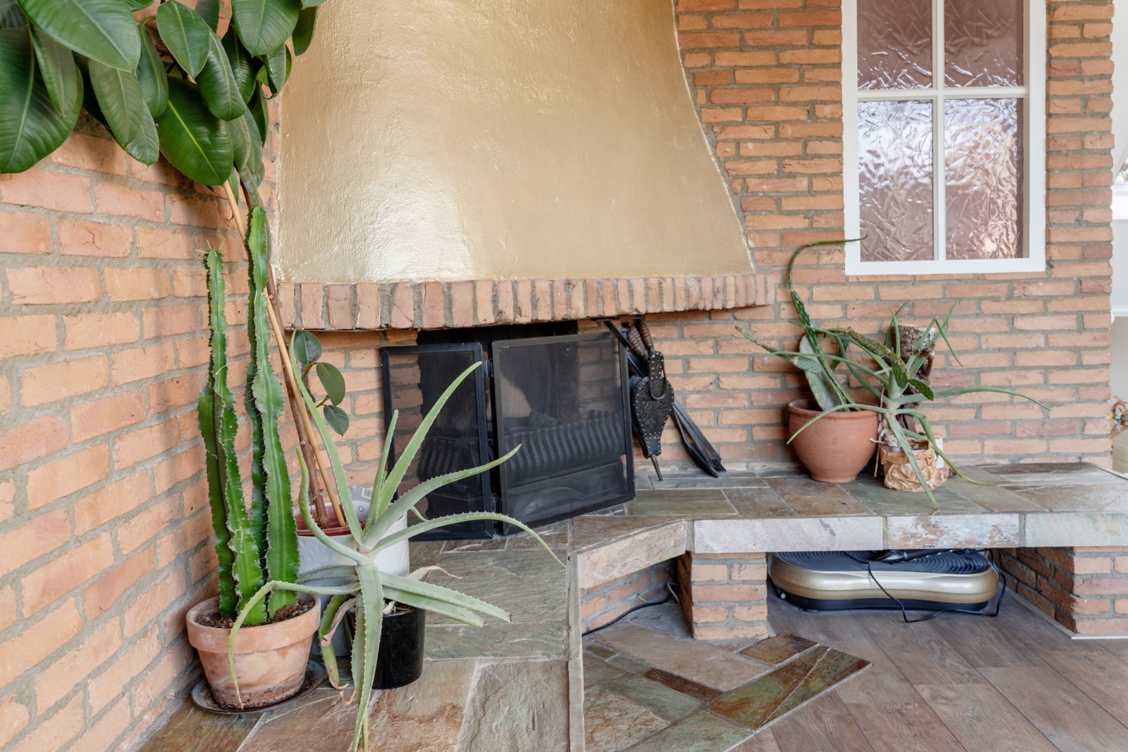 Tussenwoning te koop: Lazaruskade 29, Gouda