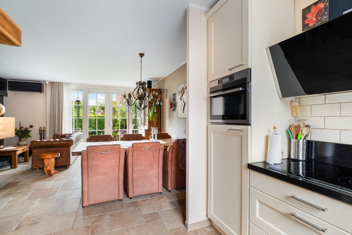 Tussenwoning te koop: Westerom 10, Gouda