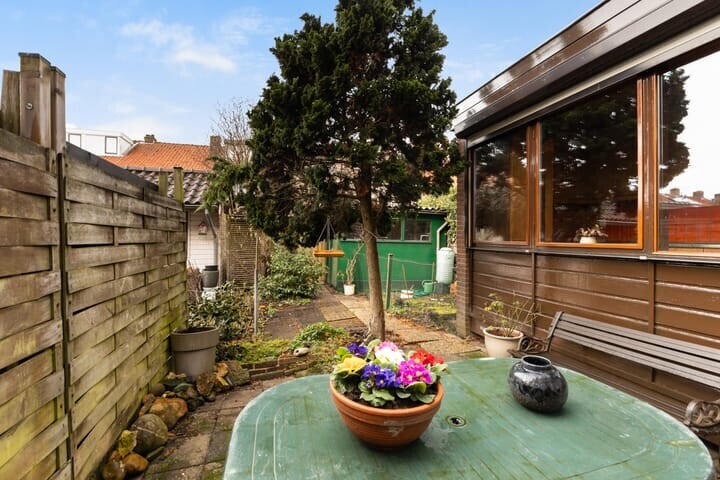 Tussenwoning te koop: van Baerlestraat 28, Gouda