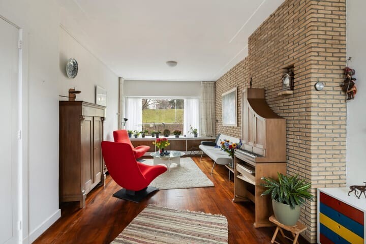Tussenwoning te koop: van Baerlestraat 28, Gouda