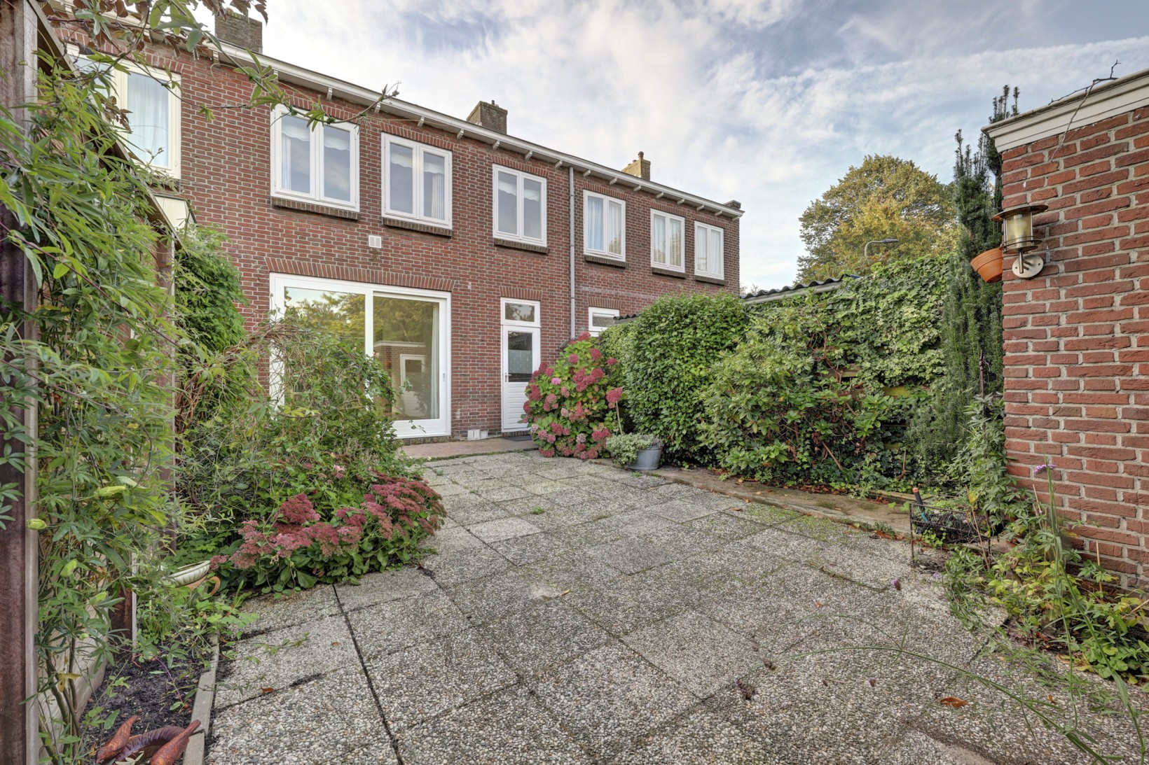 Tussenwoning te koop: van Baerlestraat 49, Gouda