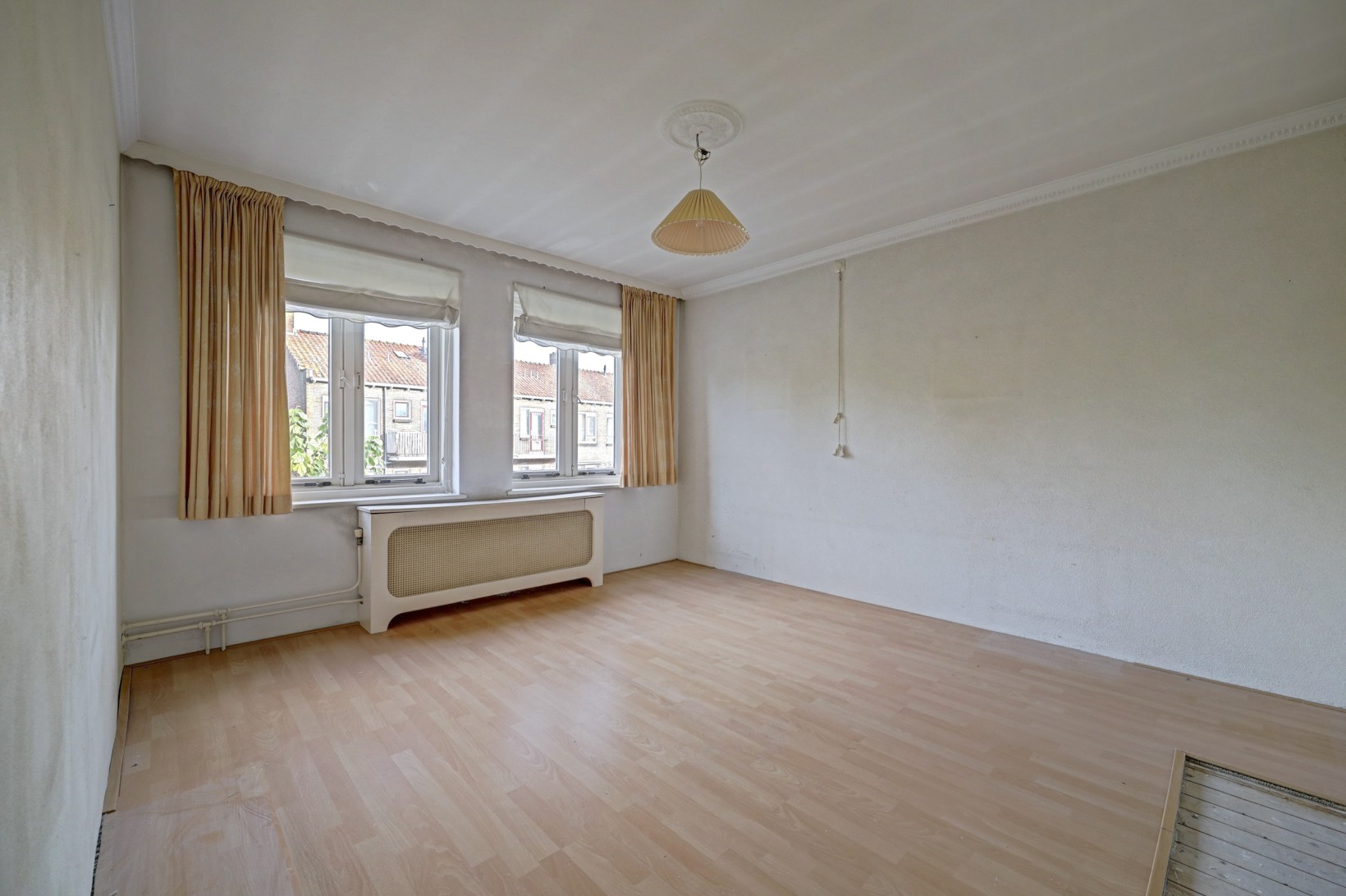 Tussenwoning te koop: van Baerlestraat 49, Gouda
