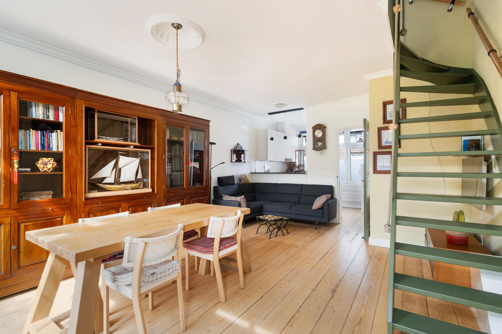 Tussenwoning te koop: Tollensstraat 61, Gouda