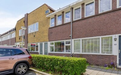 Constantijn. 111