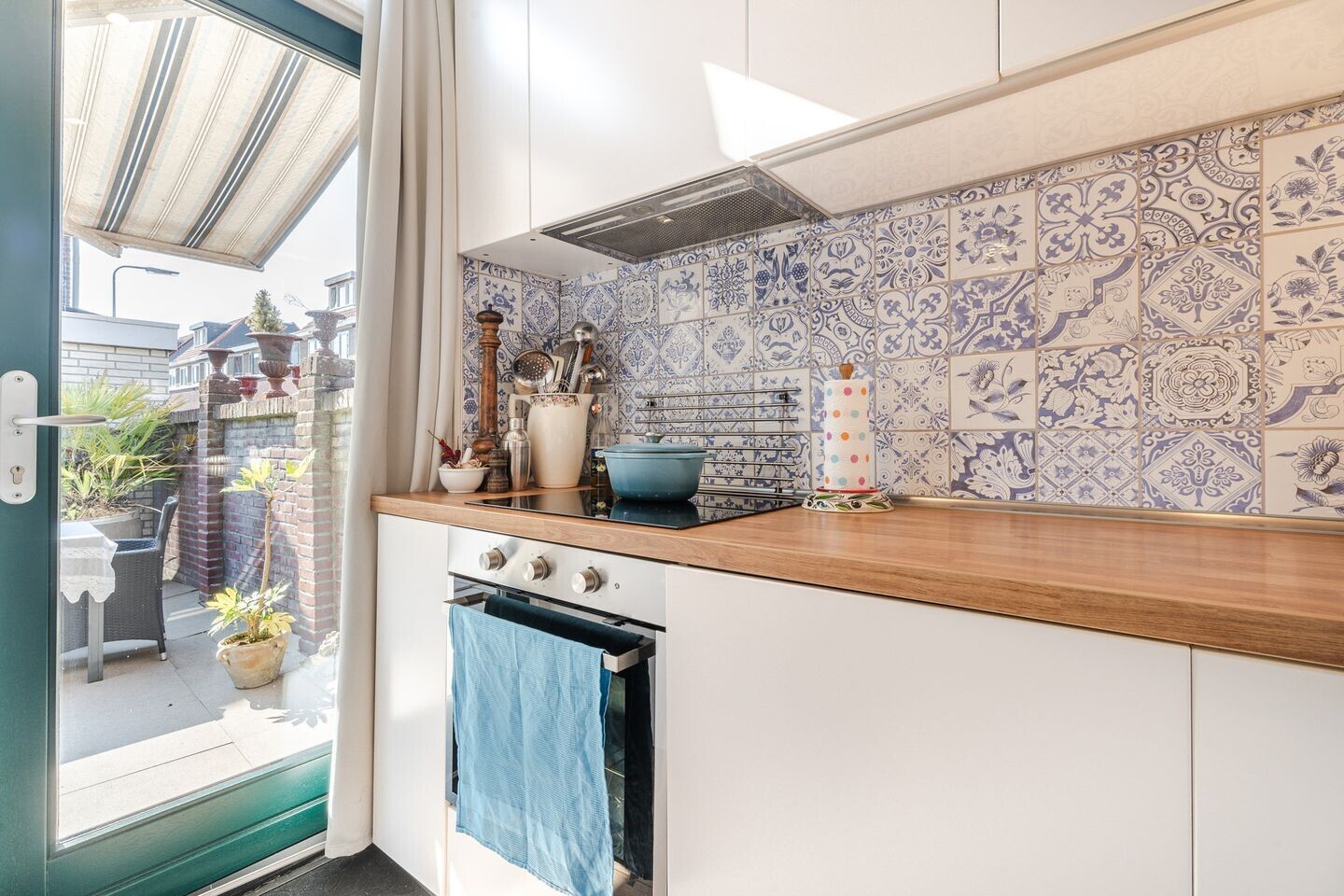 Hoekwoning te koop: Staringstraat 34, Gouda