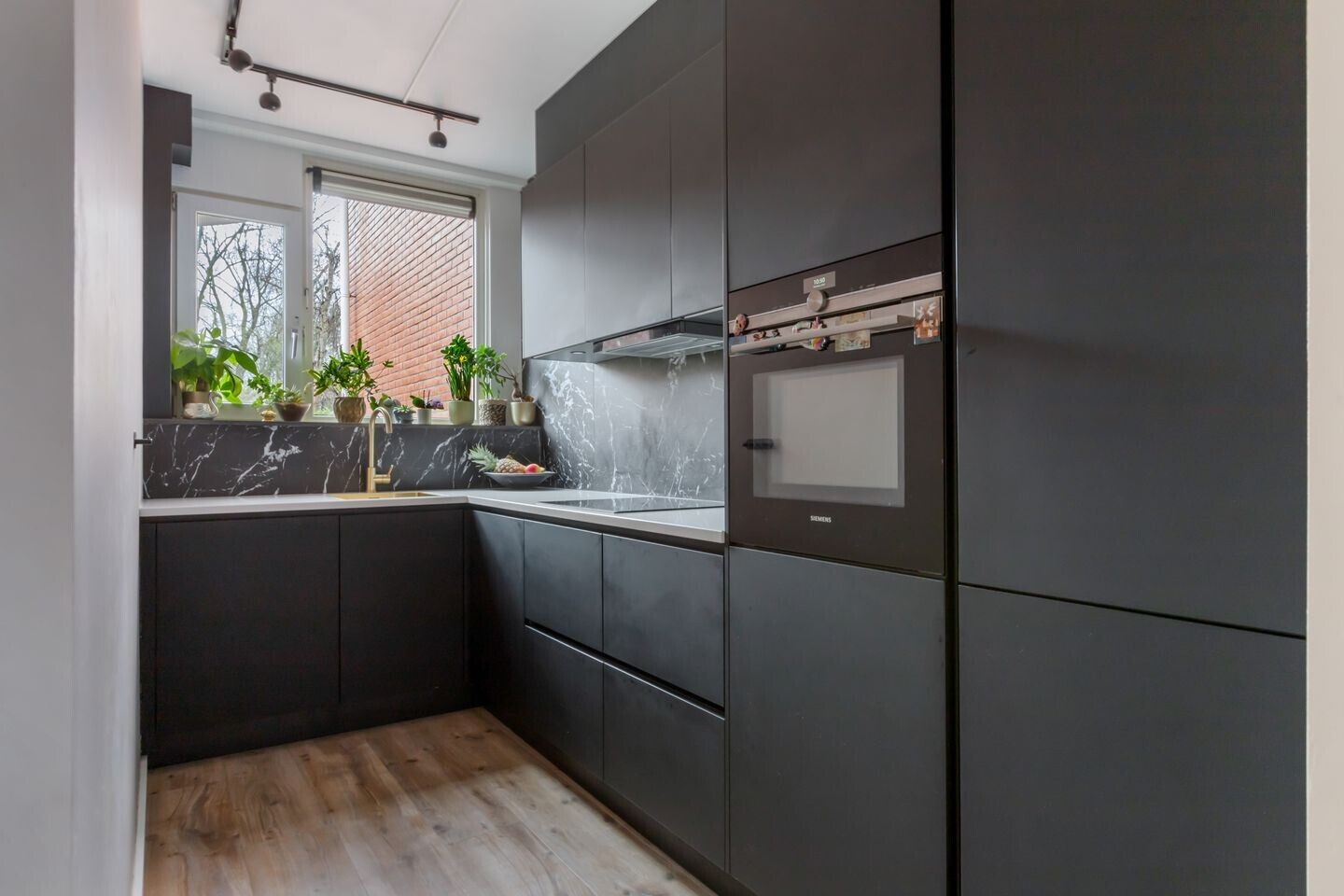 Tussenwoning te koop: Begoniapad 9, Gouda