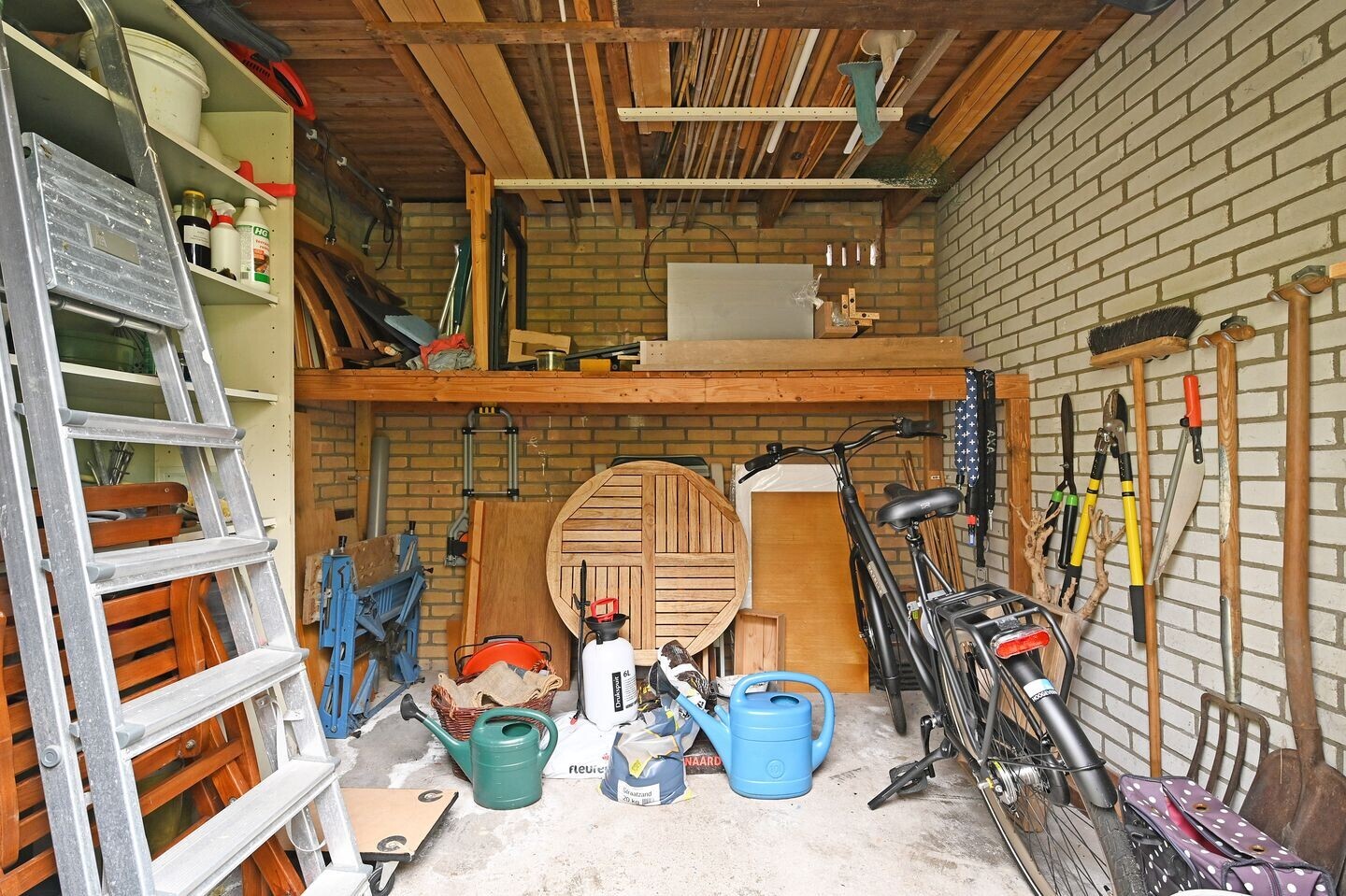 Tussenwoning te koop: Beringlaan 4, Gouda
