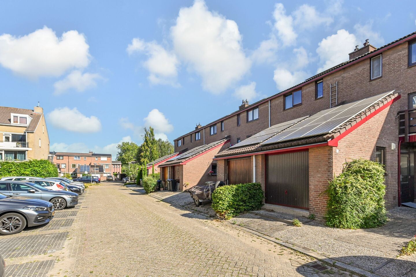 Tussenwoning te koop: Anna van Hensbeeksingel 14, Gouda
