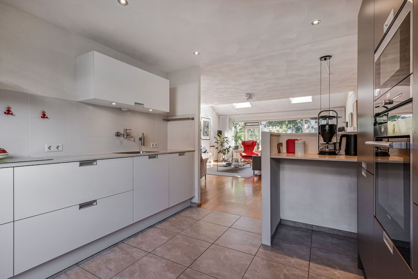 Tussenwoning te koop: Anna van Hensbeeksingel 14, Gouda