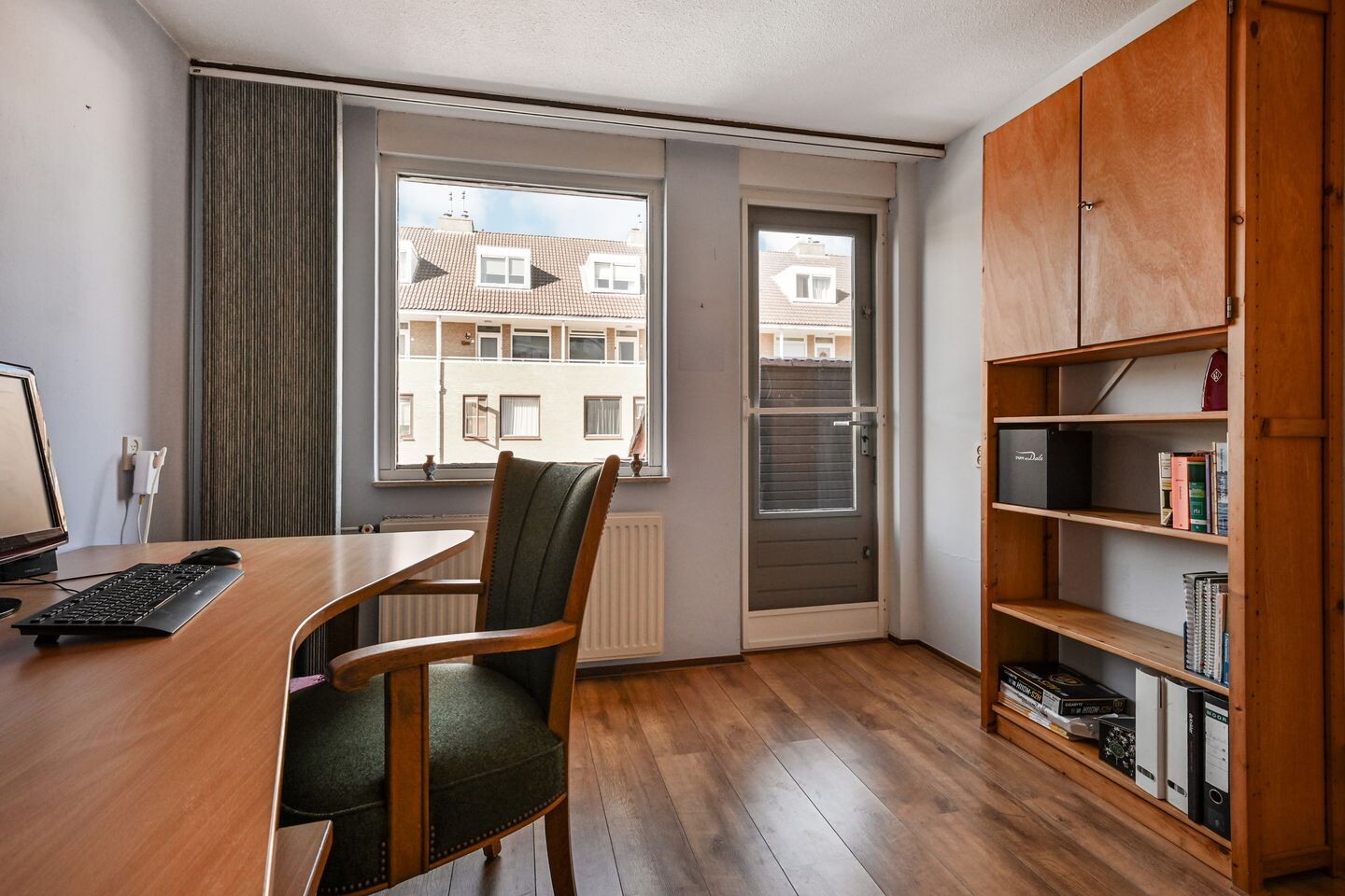 Tussenwoning te koop: Anna van Hensbeeksingel 14, Gouda